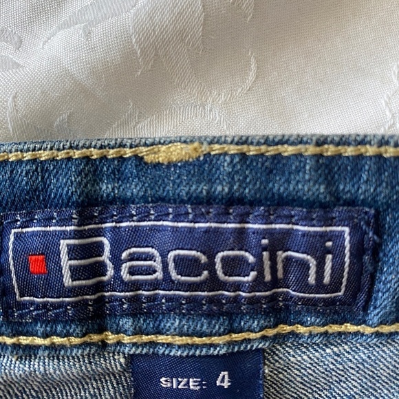 Baccini Women's Denim Mini Jean Skirt Size 4 - Picture 2 of 11